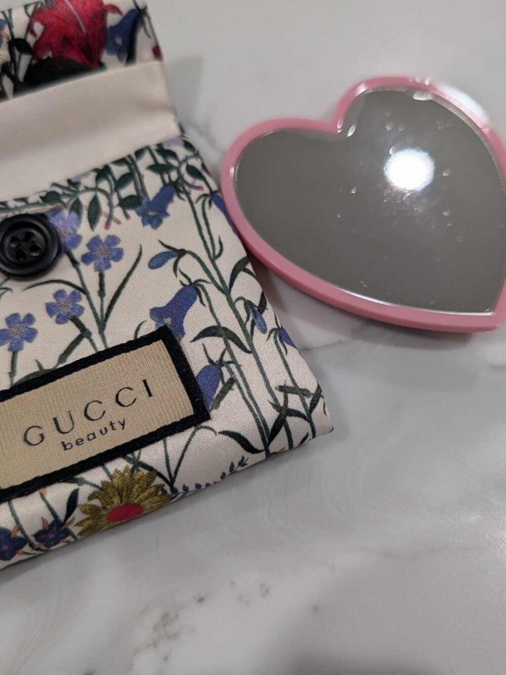 Gucci beauty brand new cosmetic pocket purse mirror